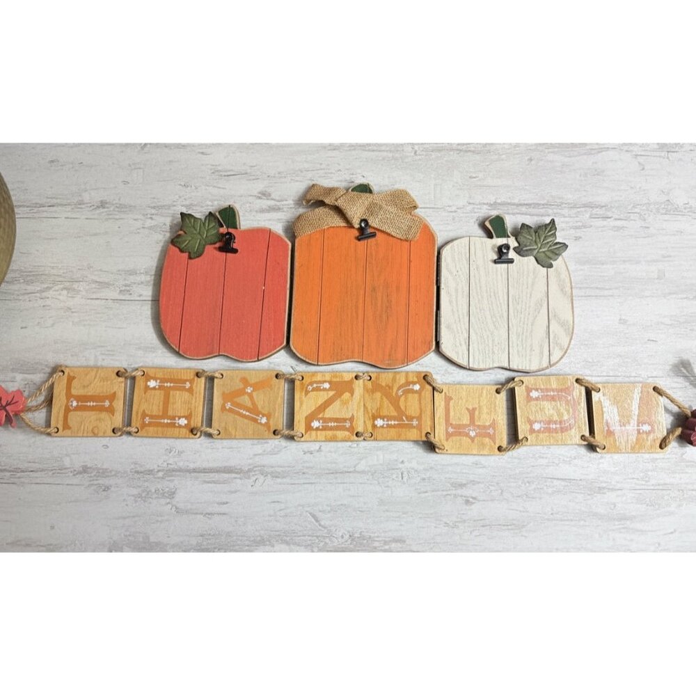 Harvest / Thanksgiving Décor Set –‎ Pumpkins & Hanging Sign